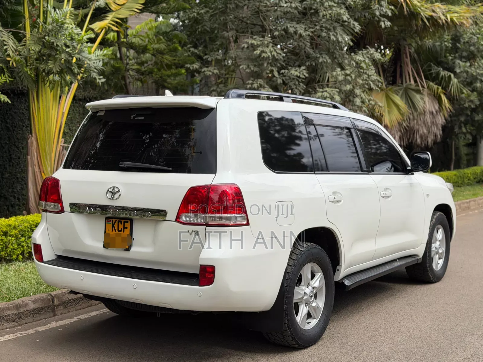 Toyota Land Cruiser 2008 White