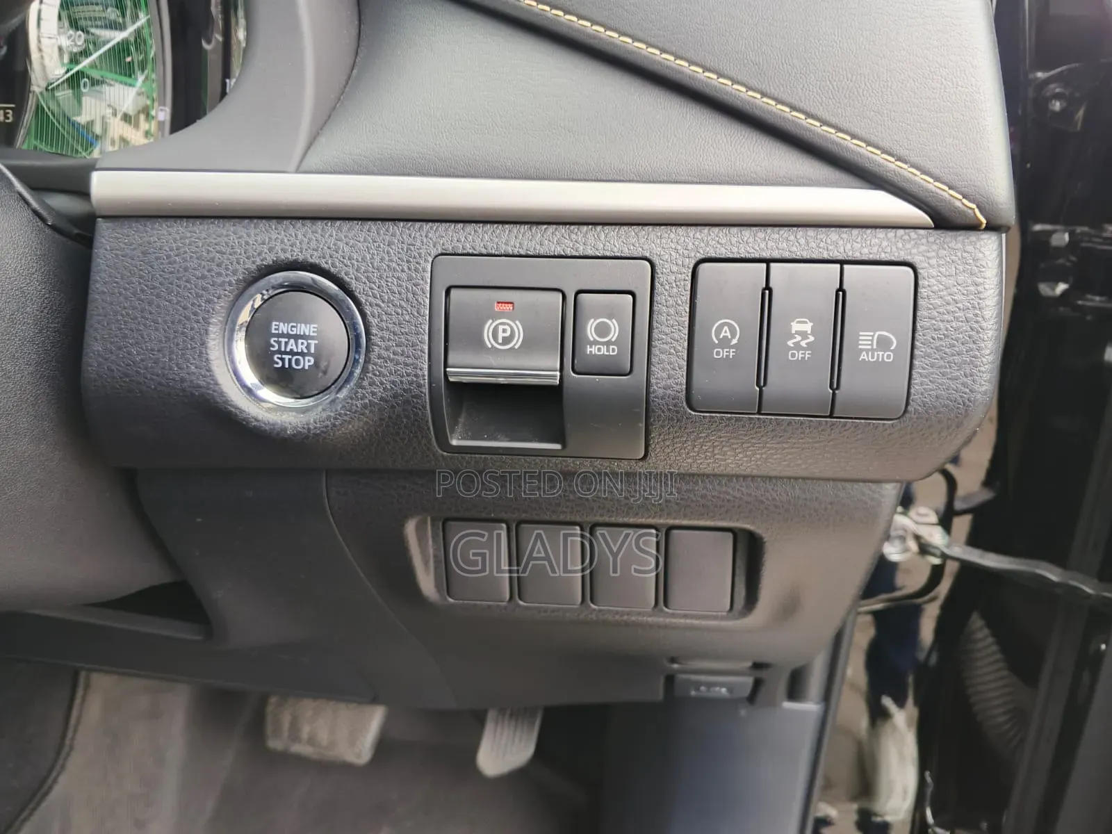 Toyota Harrier 2019