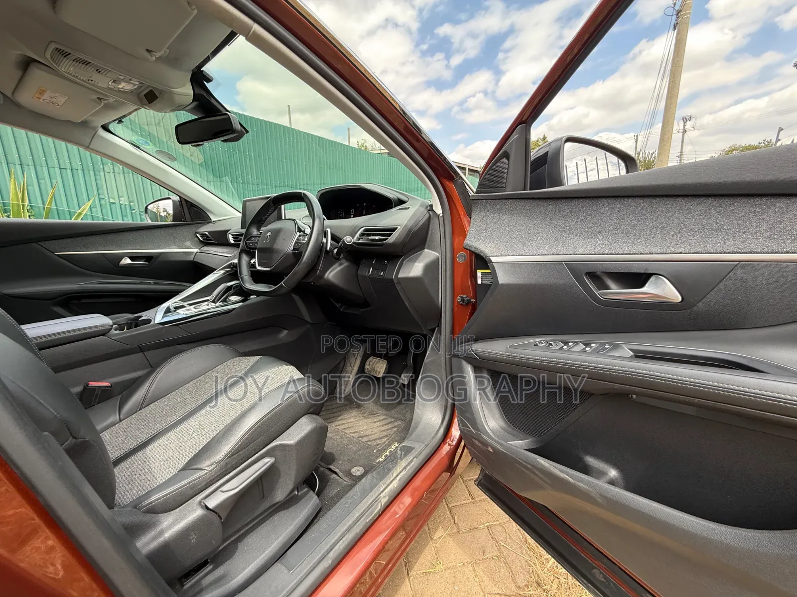Peugeot 3008 2019 Brown