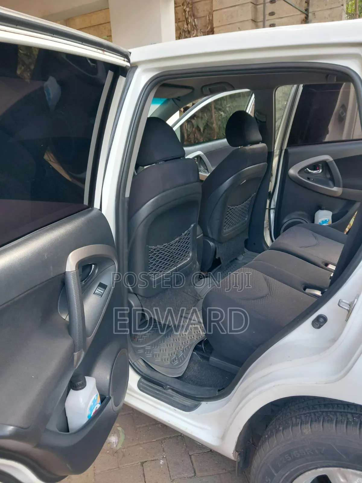 Toyota RAV4 2.4 2008 White