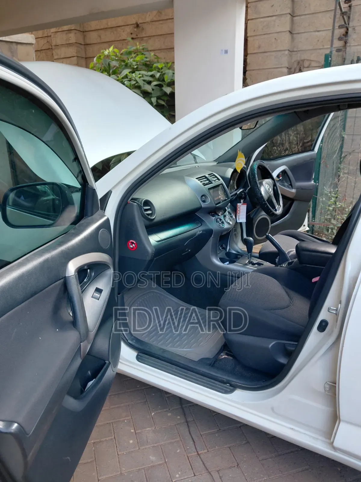 Toyota RAV4 2.4 2008 White
