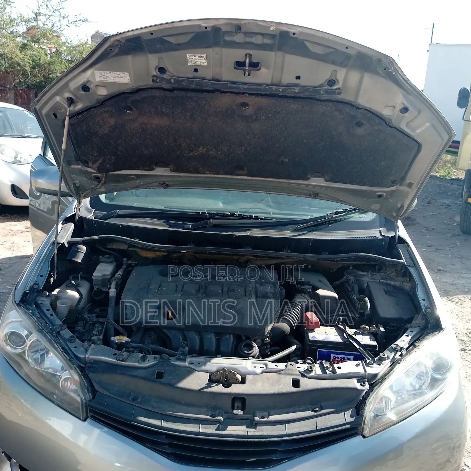 Toyota Wish 2012 Silver