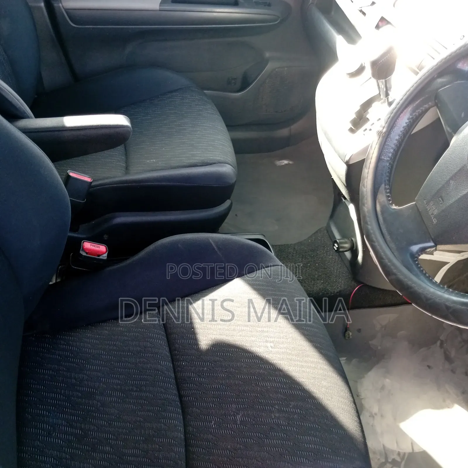 Toyota Wish 2012 Silver