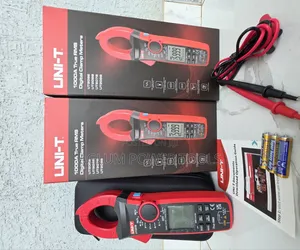 Digital Clamp Meter UT207-B