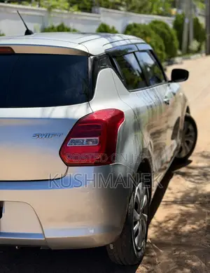 Suzuki Swift 2017 Silver