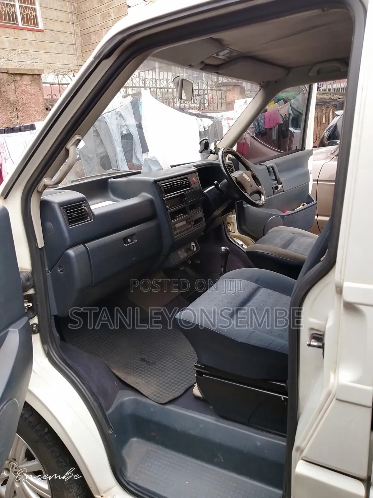 Volkswagen Transporter 2003 White