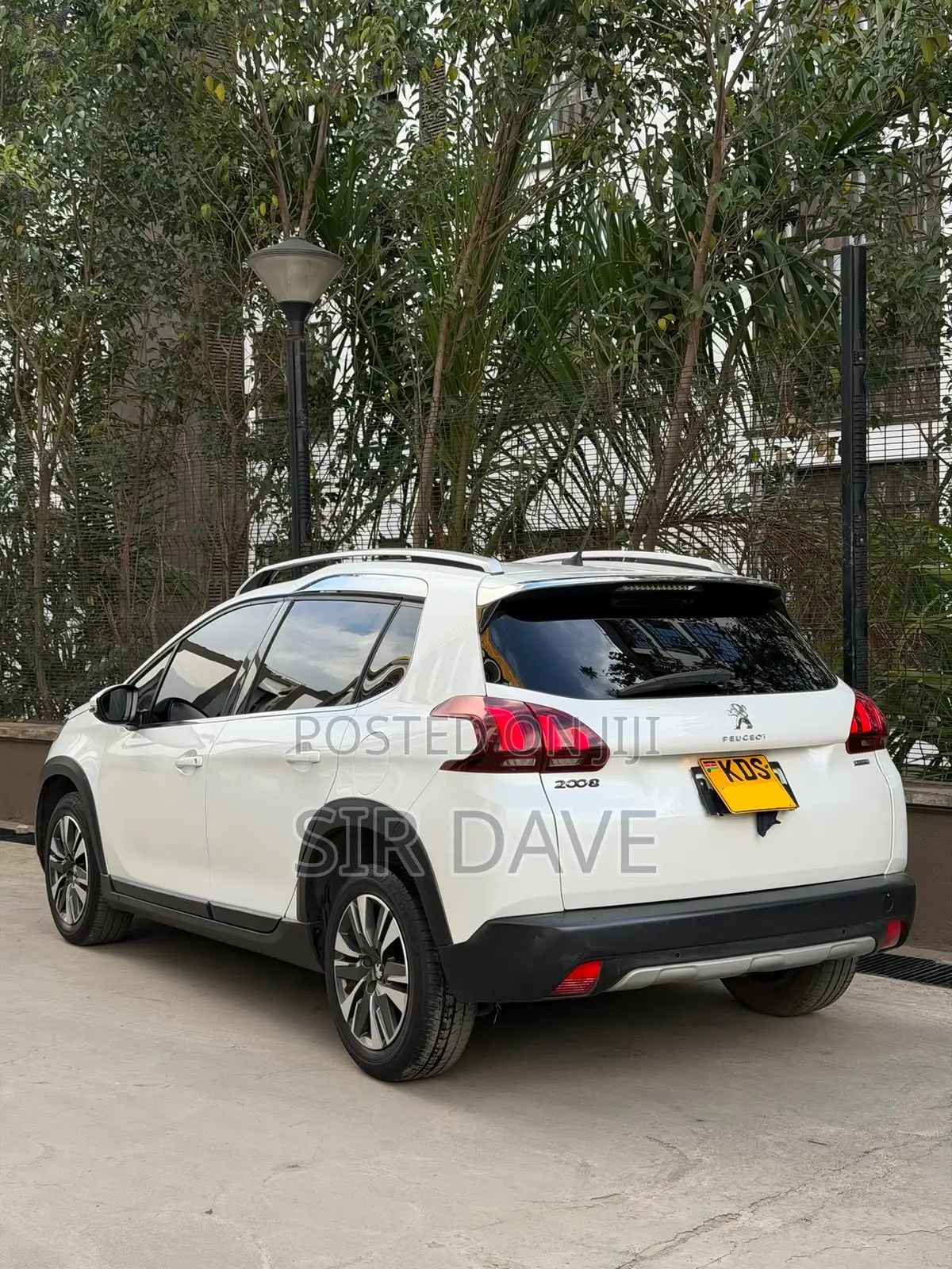 Peugeot 2008 1.2 PureTech (130 Hp) 2017 White