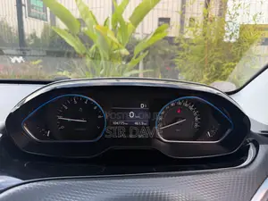 Peugeot 2008 1.2 PureTech (130 Hp) 2017 White