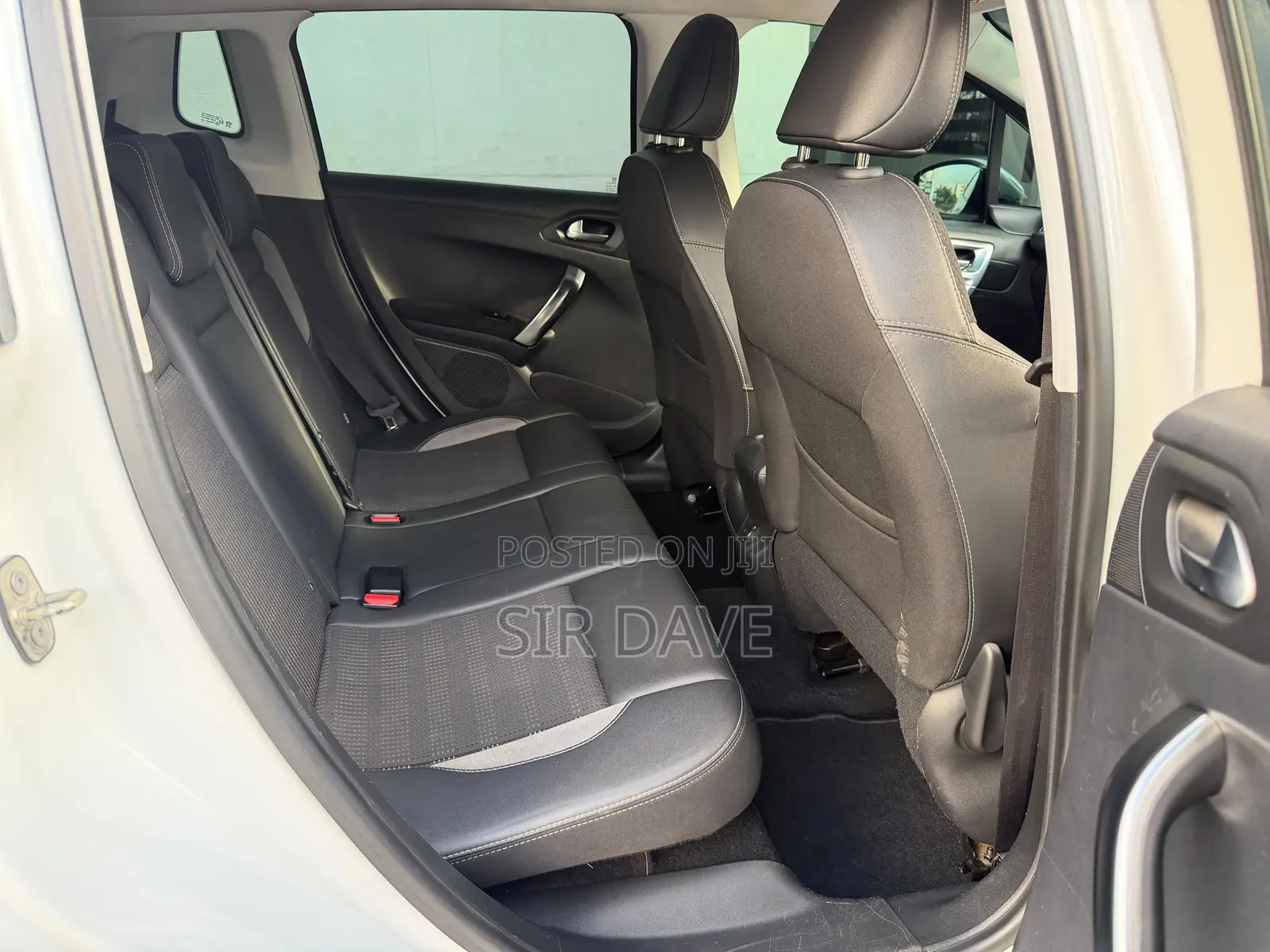 Peugeot 2008 1.2 PureTech (130 Hp) 2017 White