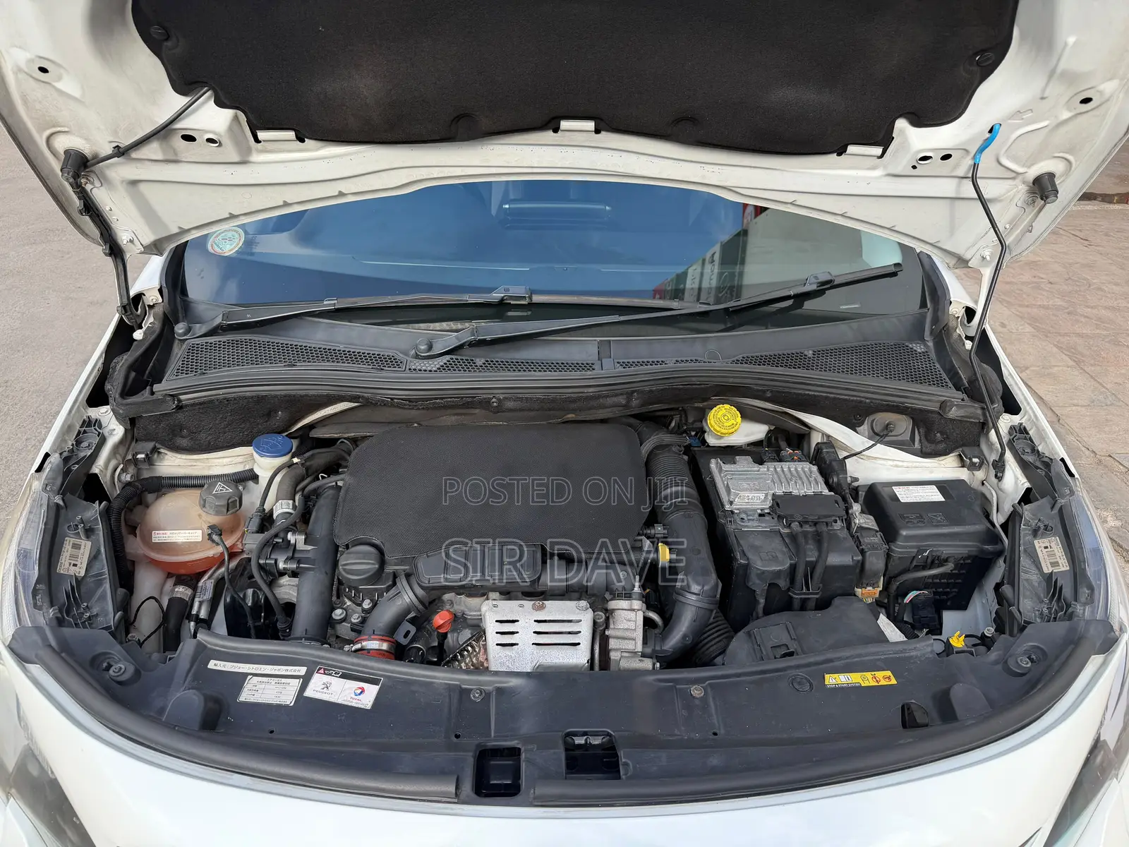 Peugeot 2008 1.2 PureTech (130 Hp) 2017 White