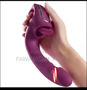 Long Thrusting Dildo With Tongue