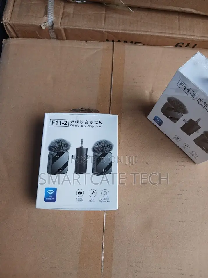 F11-2 Dual Wireless Collar Microphone for iPhone Android