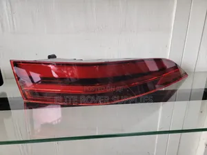 Jaguar E-Pace (2017-2023) Taillight