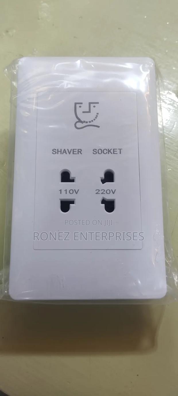 Twin Shaver Socket
