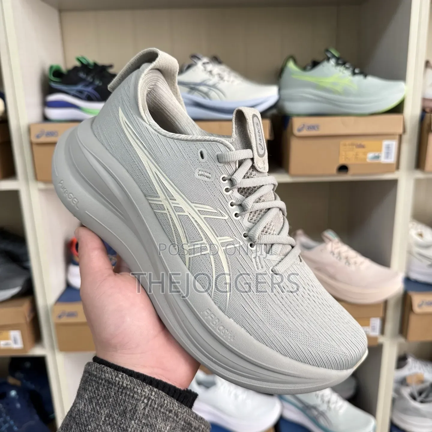 Asics Gel Nimbus 28