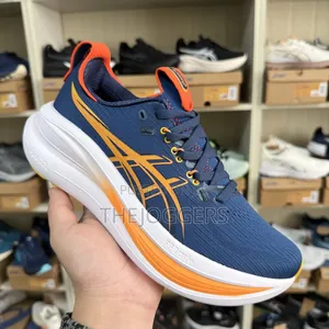 Asics Gel Nimbus 28