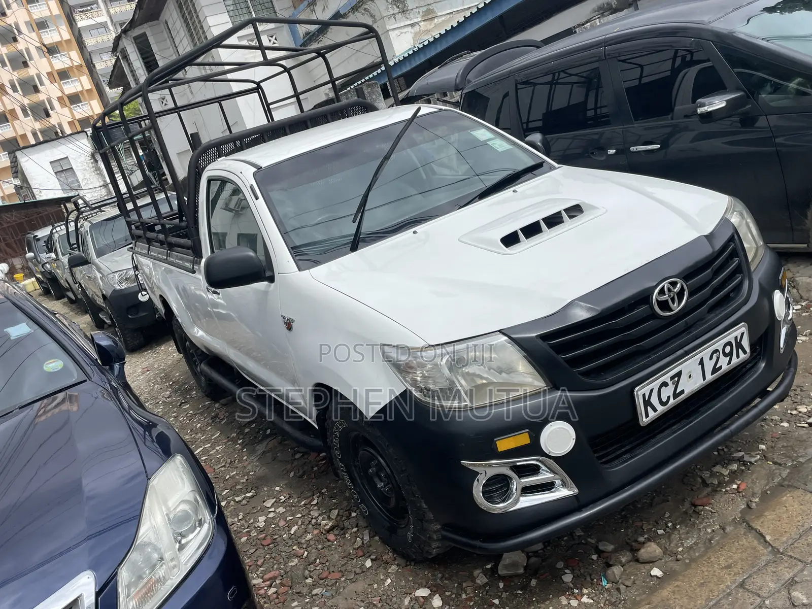 Toyota Hilux 2012 White