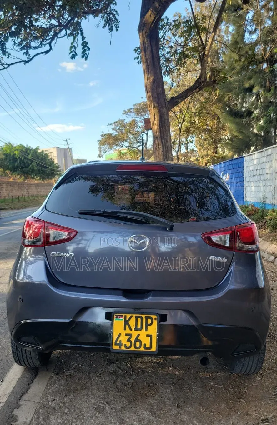 Mazda Demio 2017 Gray