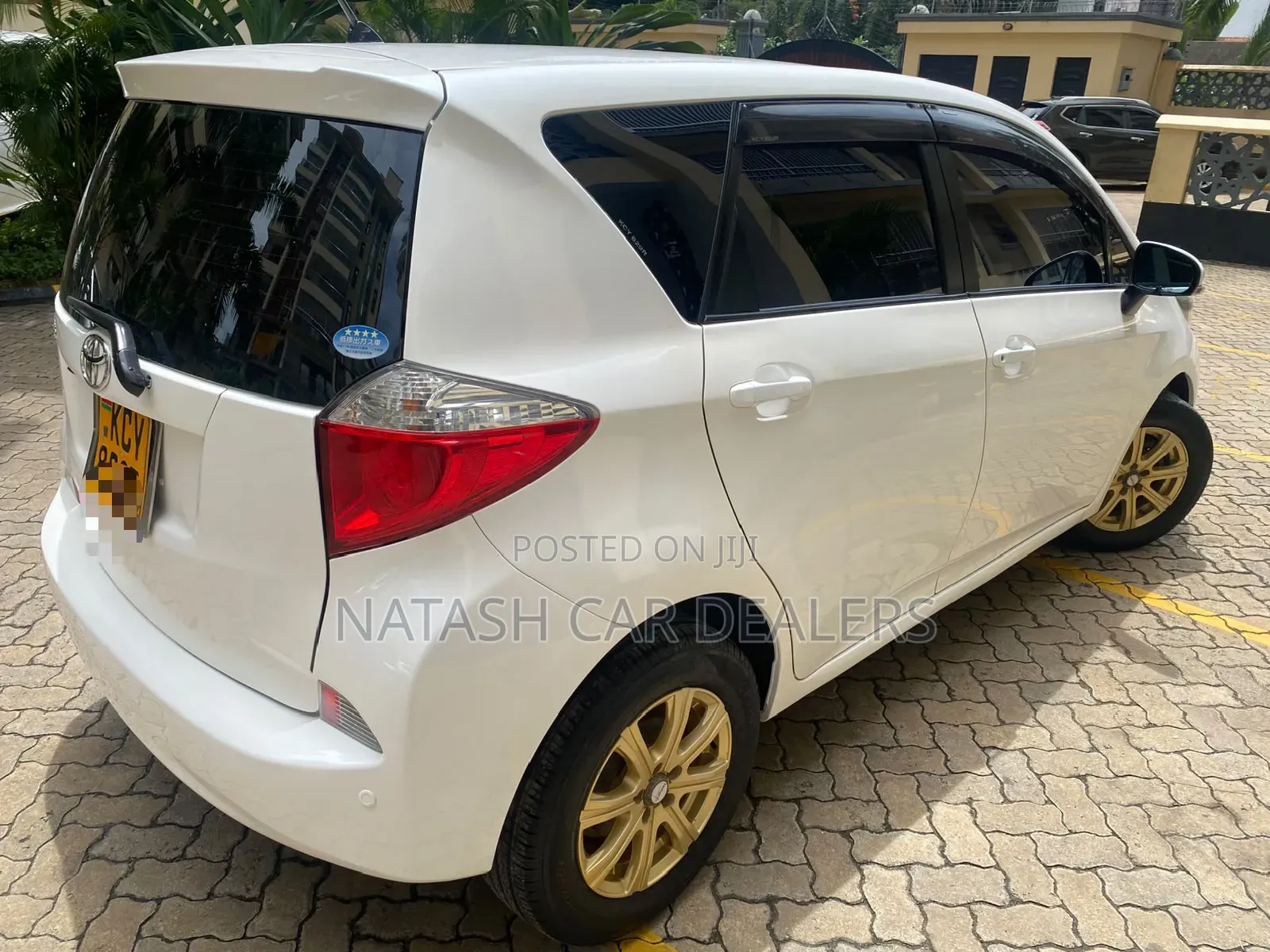 Toyota Ractis 2012 White