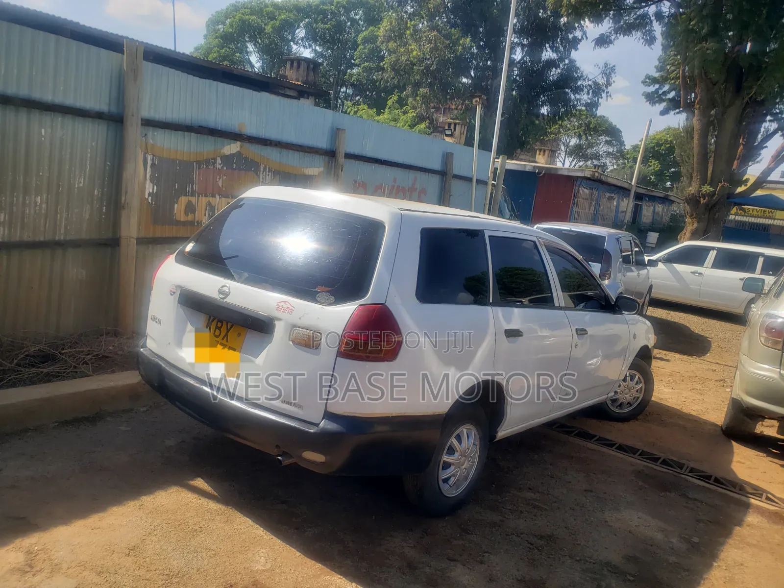 Nissan Advan 2007 White
