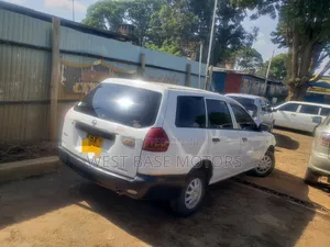 Nissan Advan 2007 White