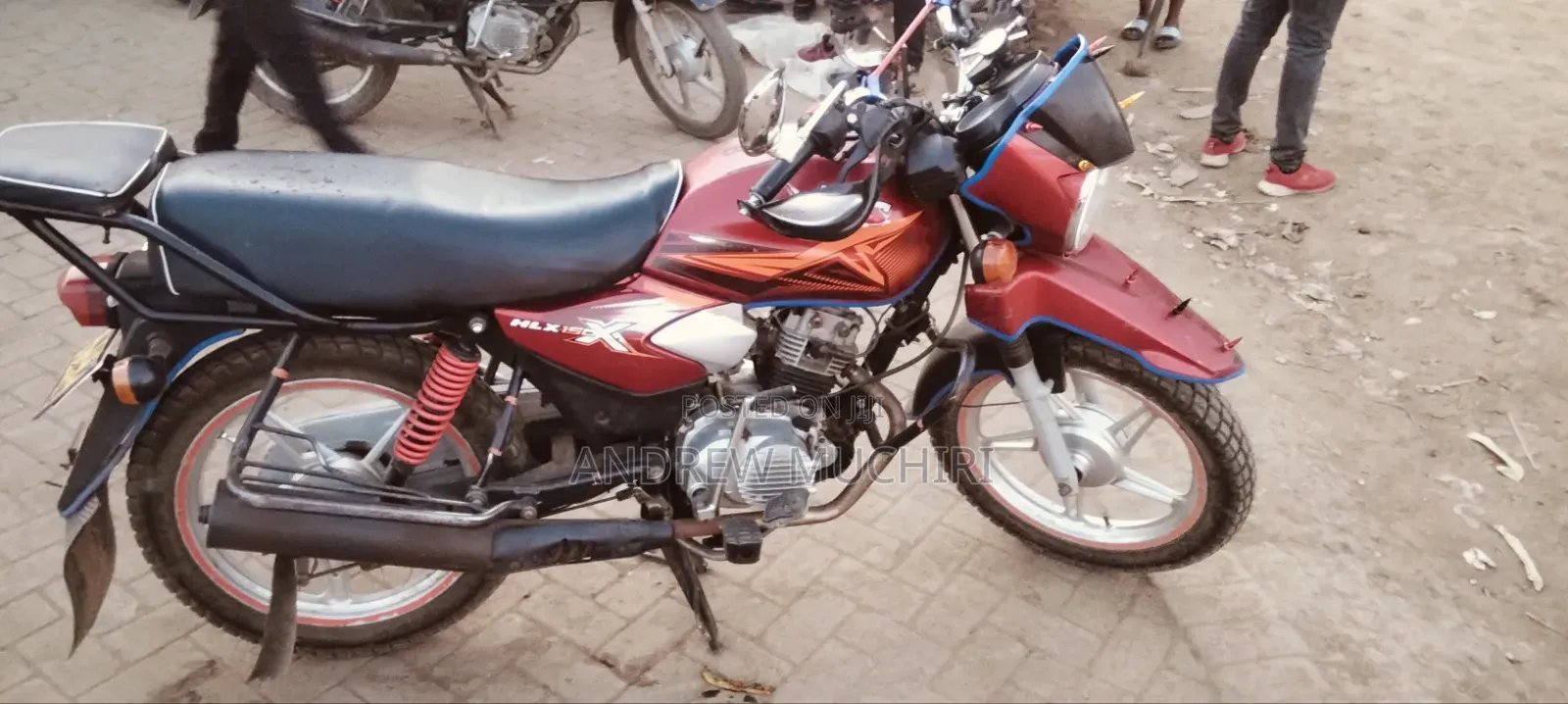 TVS HLX Plus ES 2021 Red
