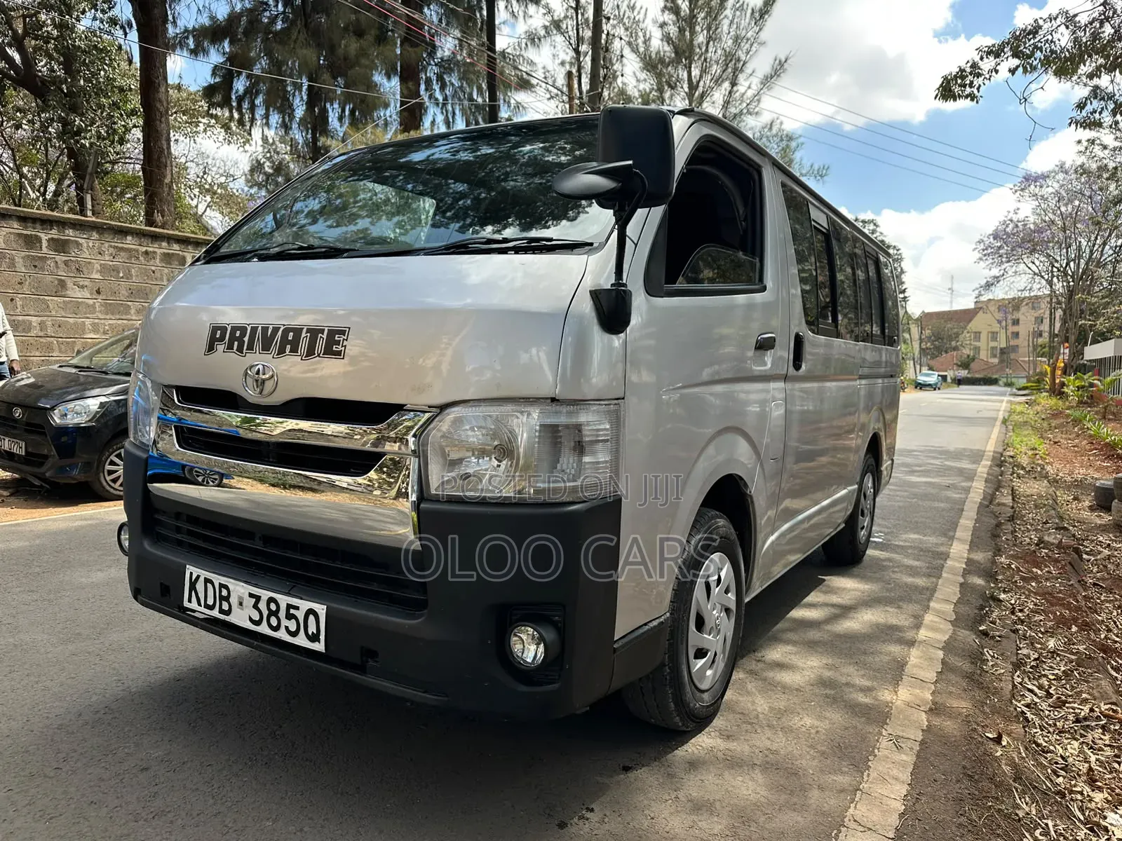 Toyota HiAce 2014 Silver