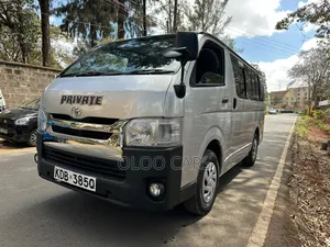 Toyota HiAce 2014 Silver