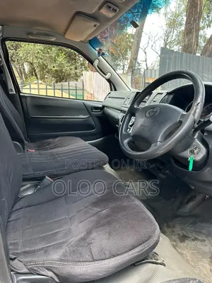 Toyota HiAce 2014 Silver