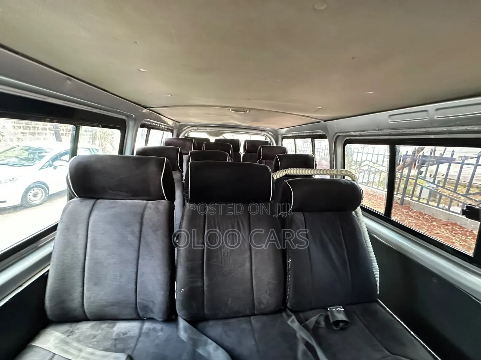 Toyota HiAce 2014 Silver