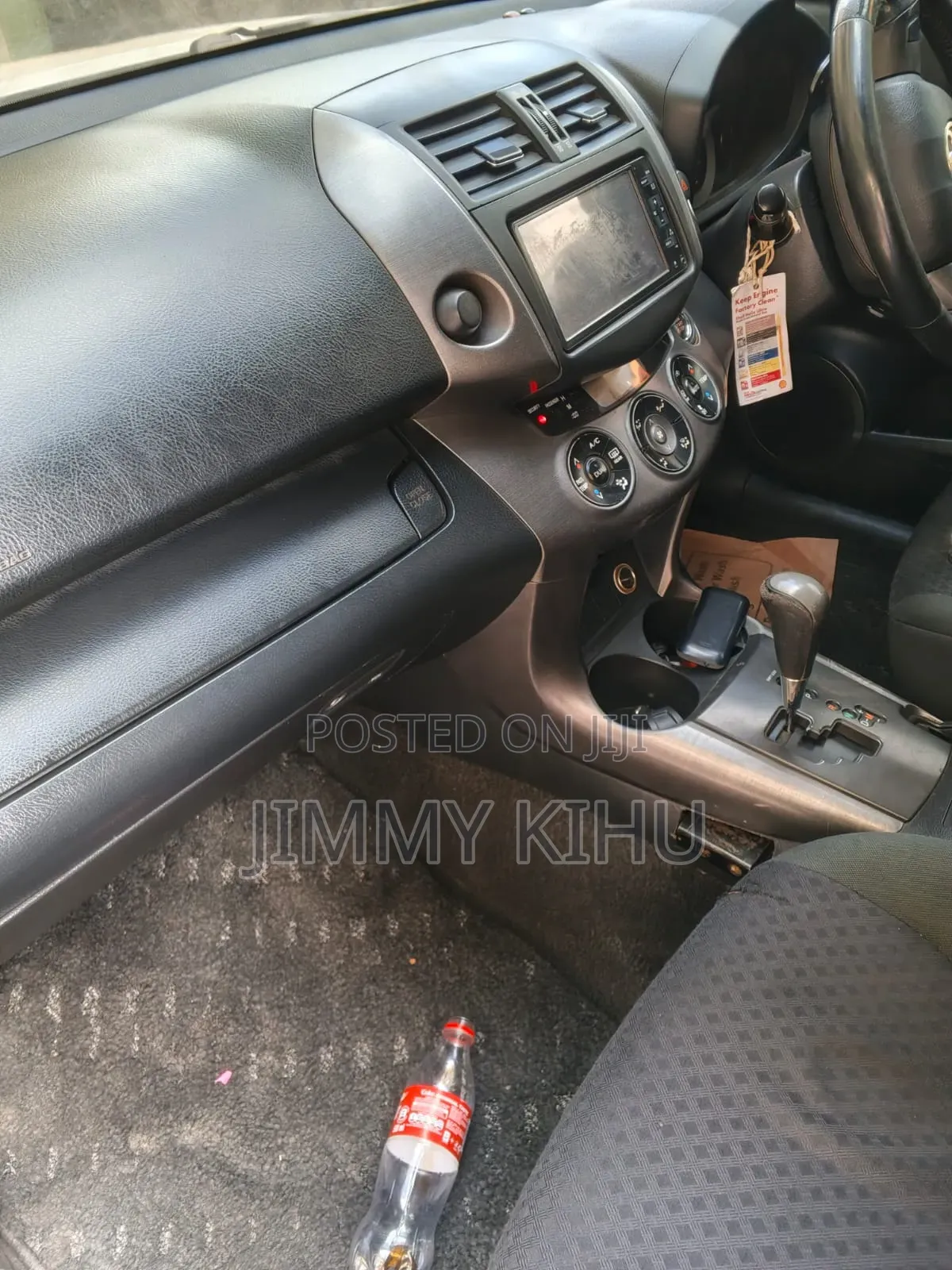 Toyota Vanguard 2010 White