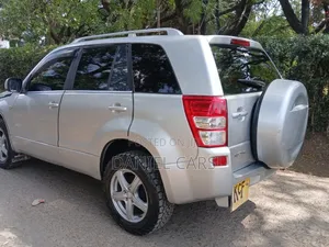 Suzuki Escudo 2008 Silver
