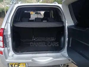 Suzuki Escudo 2008 Silver