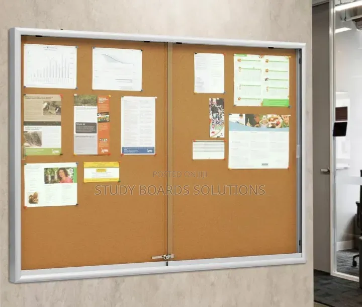4ft × 3ft Lockable Glass Notice Board – Secure Document Display