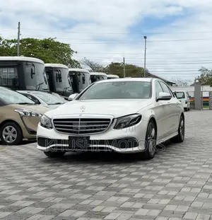 Mercedes-Benz E220 2017 White