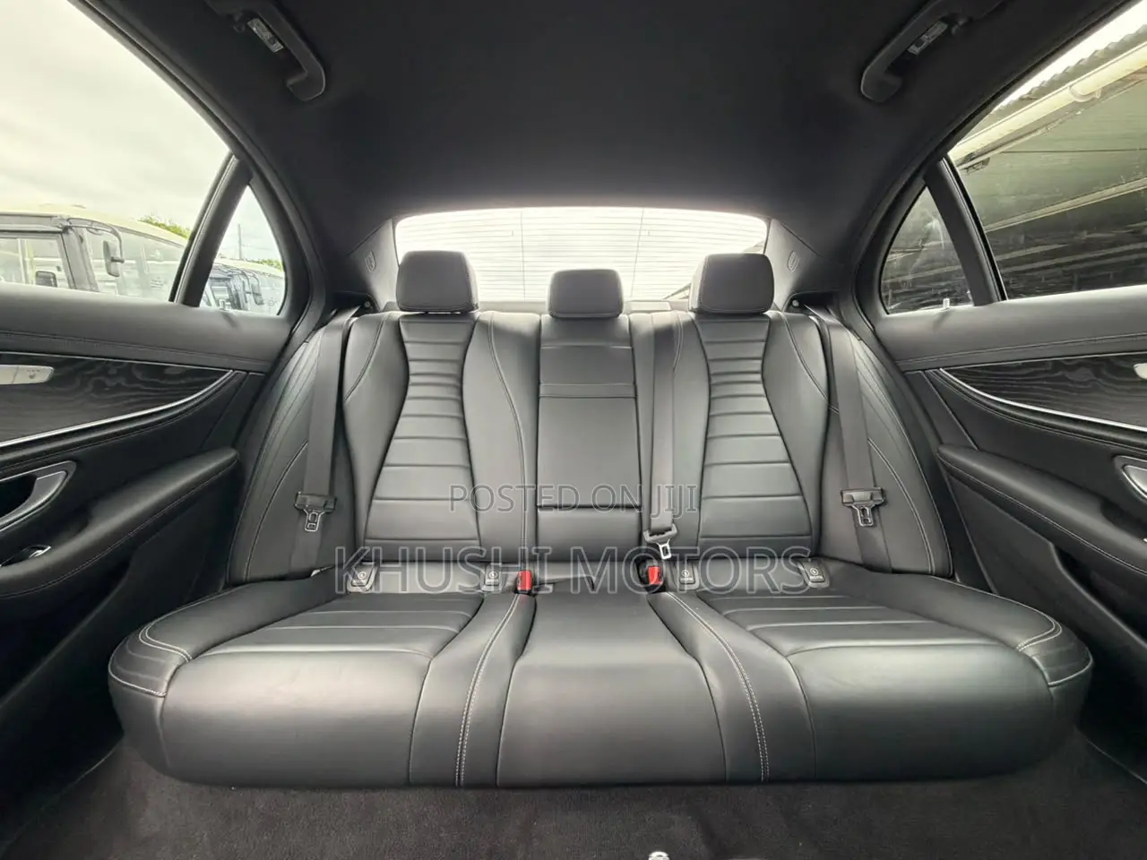 Mercedes-Benz E220 2017 White
