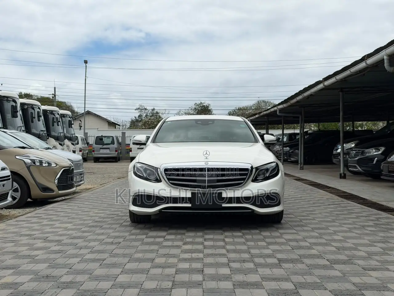 Mercedes-Benz E220 2017 White