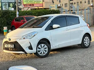 Toyota Vitz 1.3 FWD 5dr 2018 White