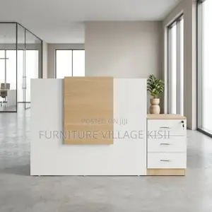 1.4M Reception Desk With Pedestral