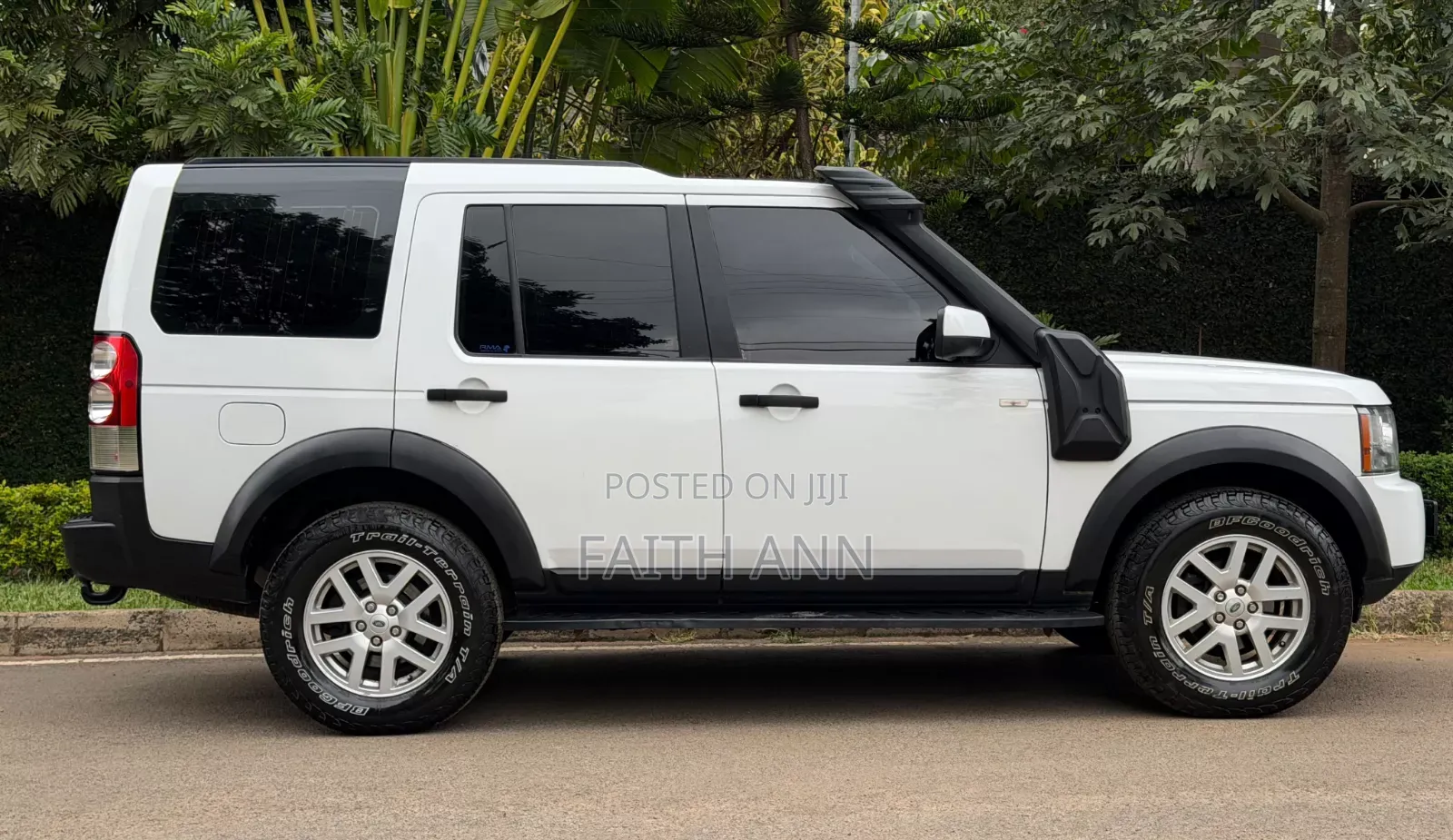 Toyota Land Cruiser 2013 White