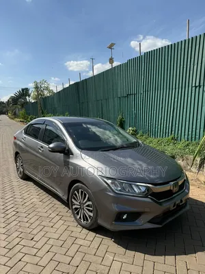 Honda Grace 2019 Silver