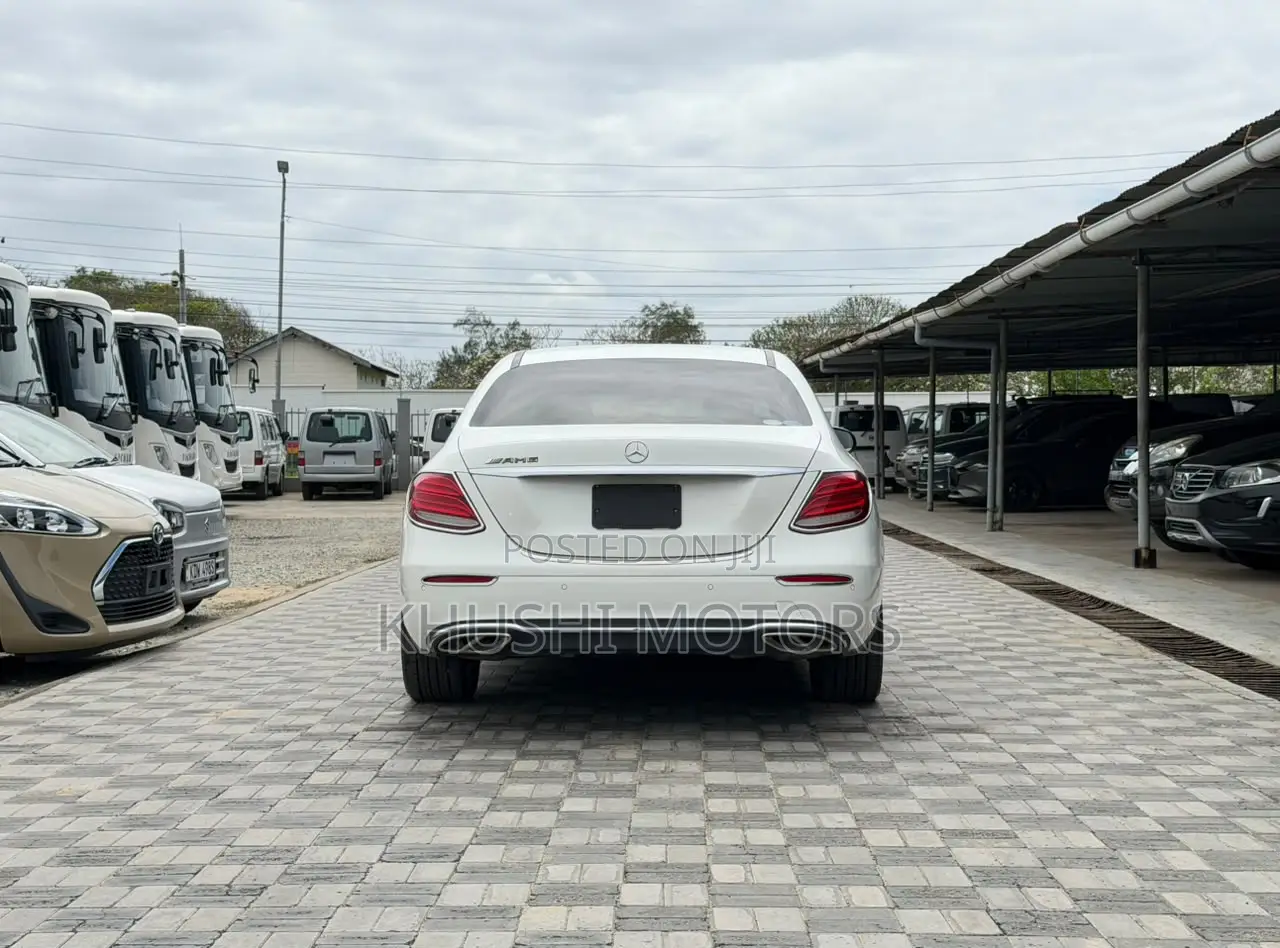 Mercedes-Benz E200 2016 White