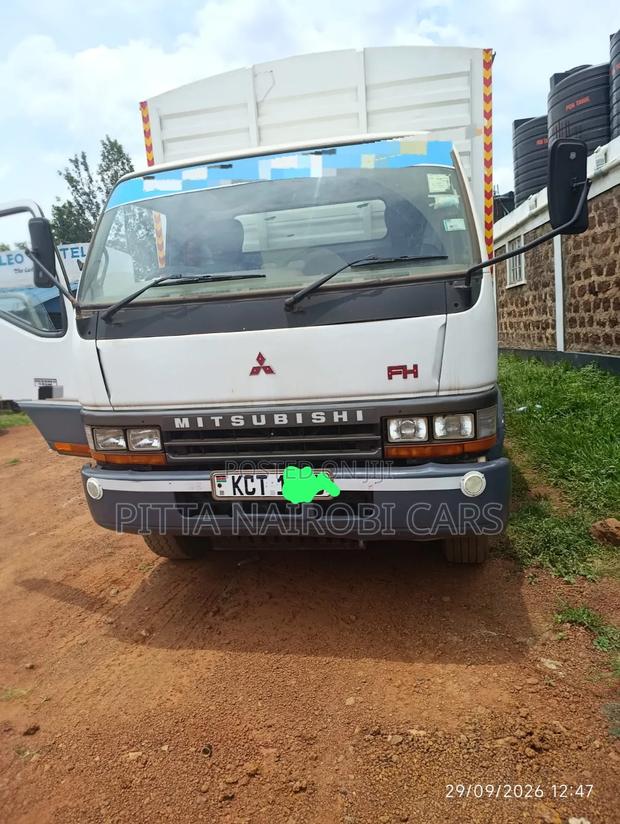 Mitsubishi FH Local 2018