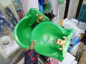 Weather-Ready Goat Plastic Drinker
