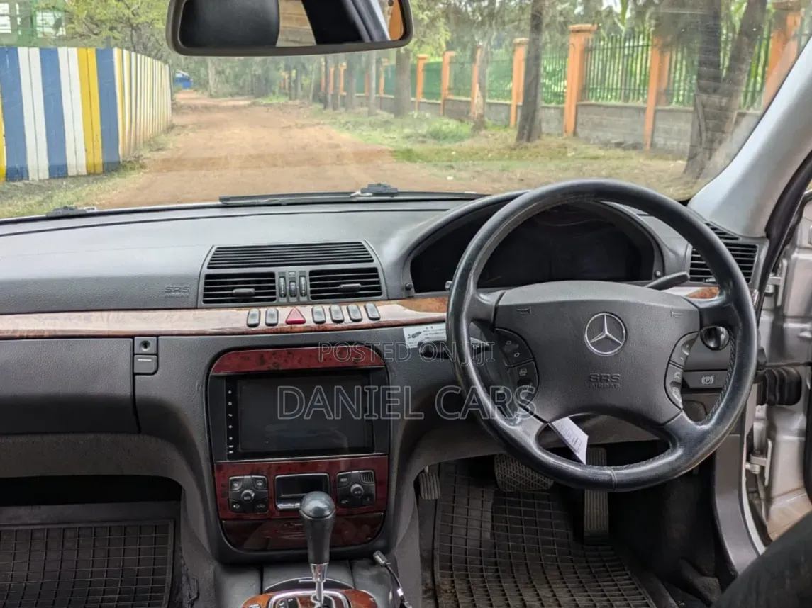 Mercedes-Benz E320 2001 Silver