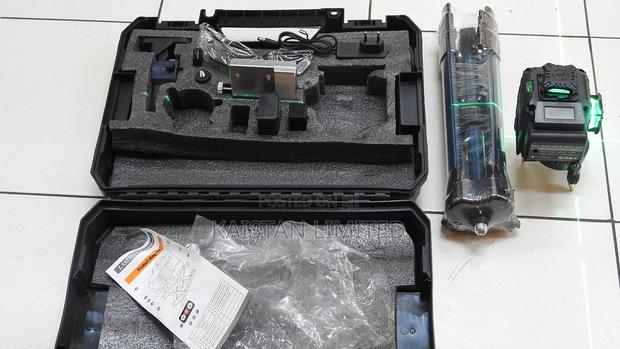 Bosch Laser Level. 16 Line Laser Level With Tripod Accessories - main view