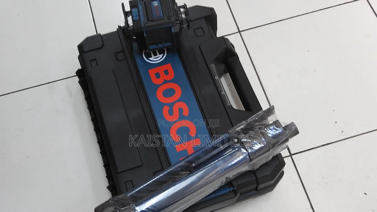 Bosch Laser Level. 16 Line Laser Level With Tripod Accessories