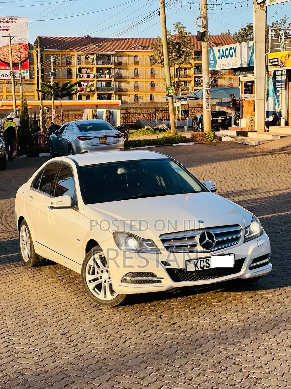 Mercedes-Benz C200 2011 White