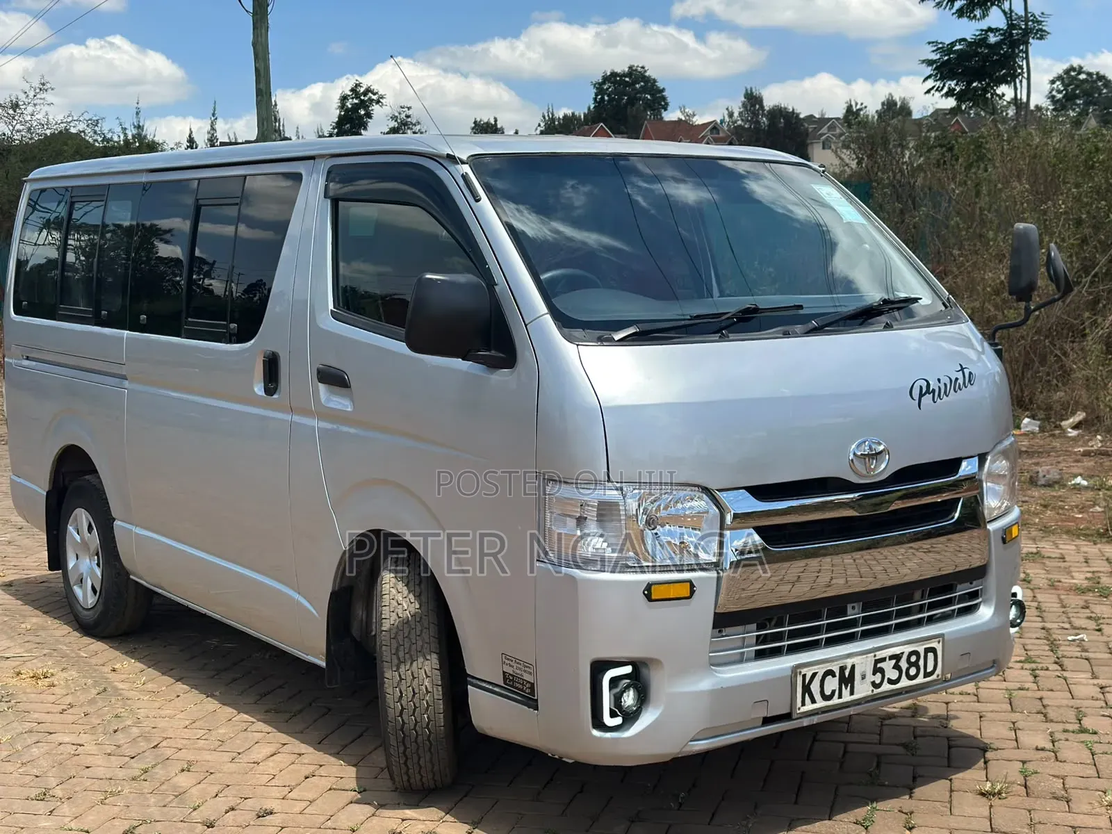 Toyota HiAce 2010 Silver