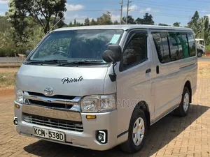 Toyota HiAce 2010 Silver